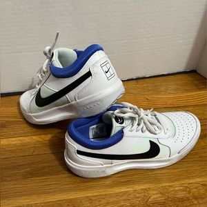 Nike Women's Court Zoom Lite 3 Tennis Shoes